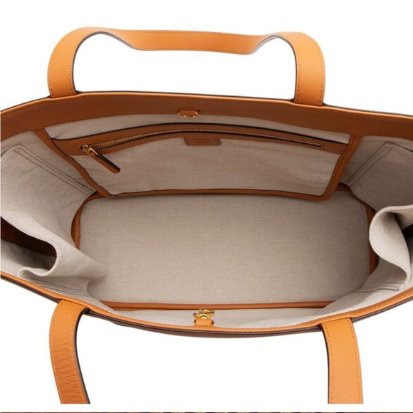 MCM Delmy Visetos Shopper NWT Cognac Black Gold Canvas Leather Medium - Picture 6 of 15